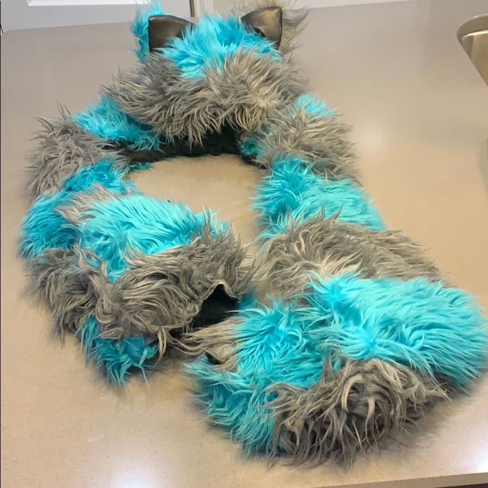 Cheshire Cat furry hood scarf